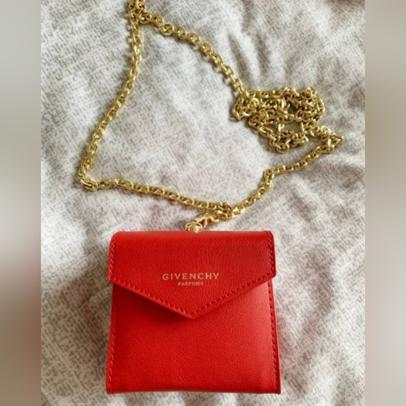 GIVENCHY Beaute Mini size crossbody bag - Picture 4 of 9